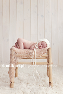 sesja-noworodka-fotografia-noworodkowa-poznan-sesja-zdjeciowa-noworodka-sesja-niemowleca-sesja-fotograficzna-niemowlaka-MILKart