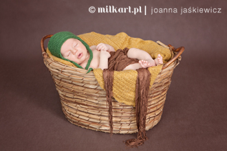 sesja-niemowleca-fotografia-niemowleca-poznan-fotograf-dzieciecy-joanna-jaskiewicz-zdejcia-niemowlat-fotografia-dziecieca-sesje-zdejciowe-niemowlat-zdjecia-dzieci